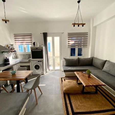 Iakovos' Luxury House Villa Tinos ภายนอก รูปภาพ