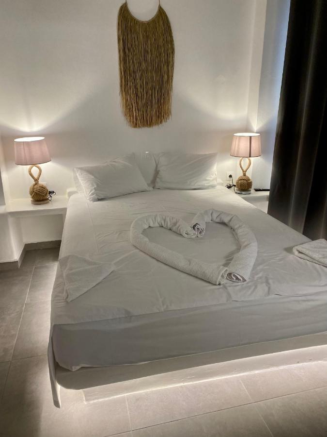 Iakovos' Luxury House Villa Tinos ภายนอก รูปภาพ